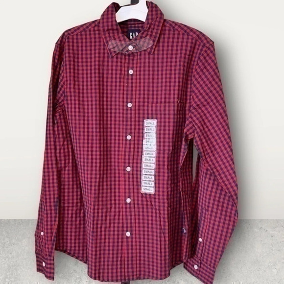 GAP Long sleeve poplin shirts ~ MERLOT in color ~ Size SMALL - Picture 1 of 7
